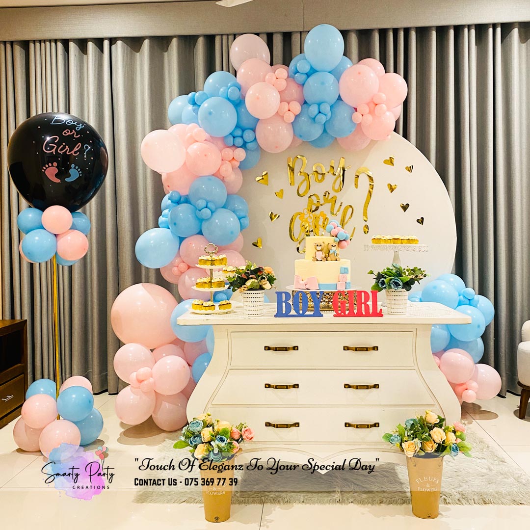 Gender Reveal Vintage Table Pink Blue Gold Boy or Girl