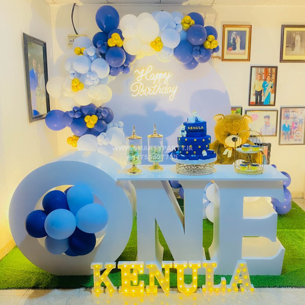 Teddy Bear with One Table