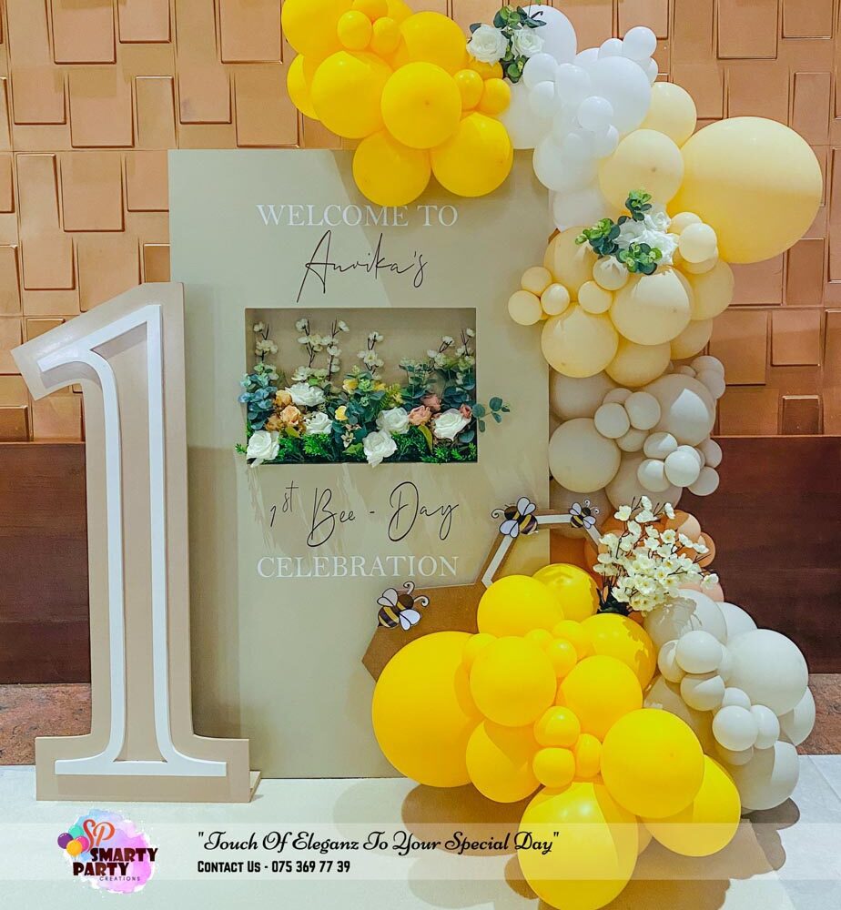 Bee Theme Entrance Decor with Flower