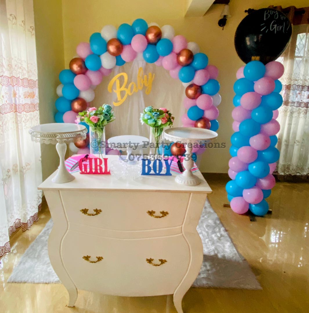 Gender Reveal Vintage Table Girl or Boy Pink Blue Gold Baby laser cut